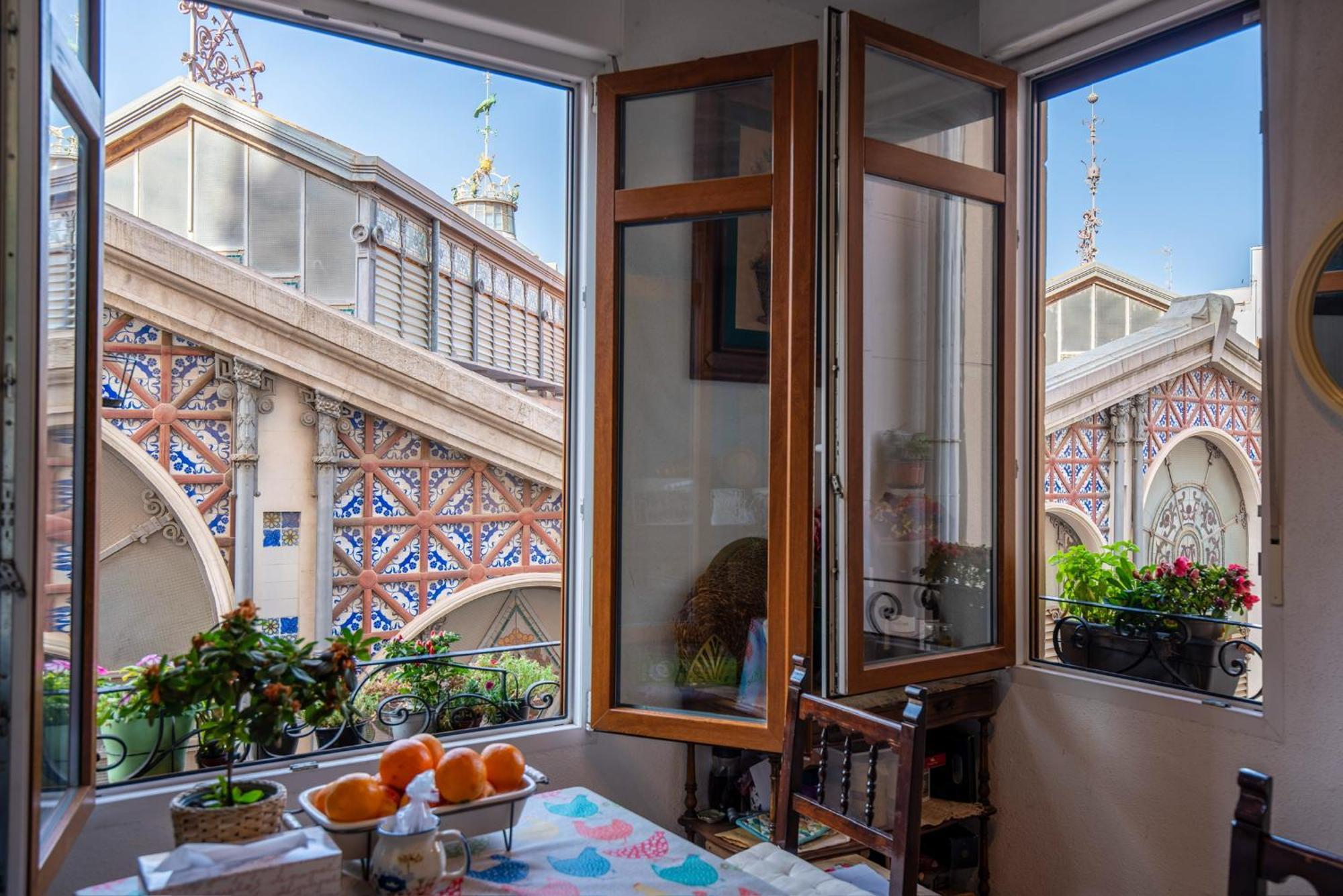 Mirador 1 Del Mercado Central - Habitacion Con Bano Privado En El Centro De La Ciudad Vella Valência Exterior foto